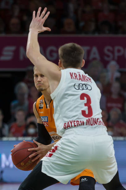 不仅要保持 不仅要保持